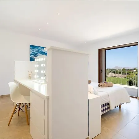 Stunning Modern Country House Villa Pollenca