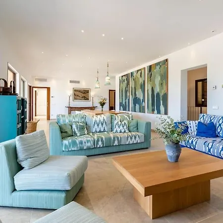 Stunning Modern Country House *