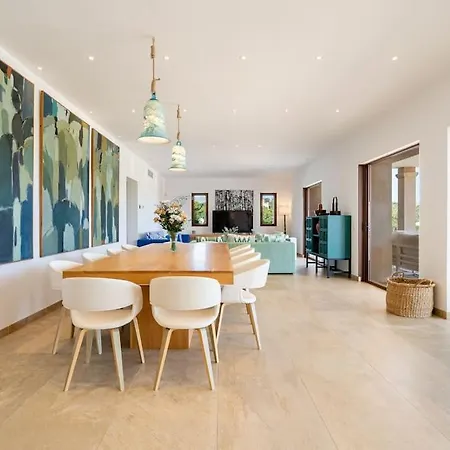 Villa Stunning Modern Country House