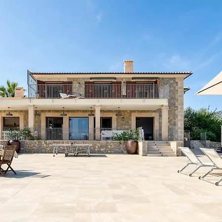 Stunning Modern Country House Villa