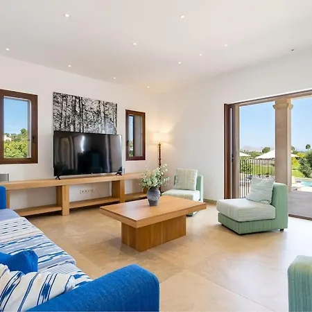 Stunning Modern Country House Villa *